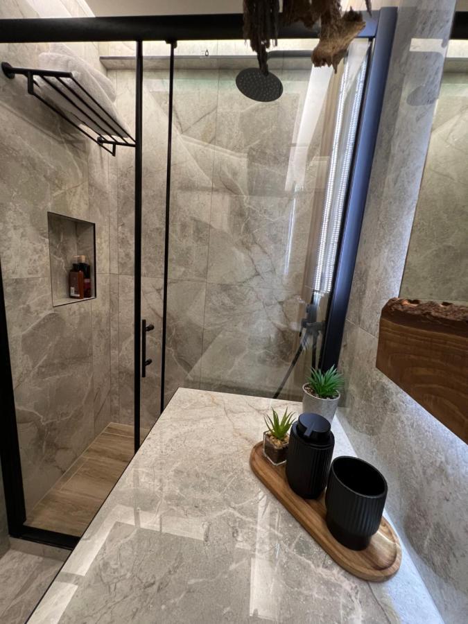 Supreme Malibu Suite Alexandroupoli Exterior photo